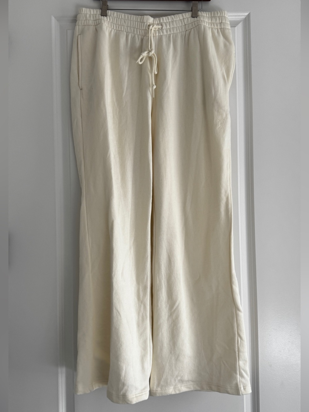 NWT V.S. PINK Cream High Waist Flare Drawstring Sweatpants XXL
